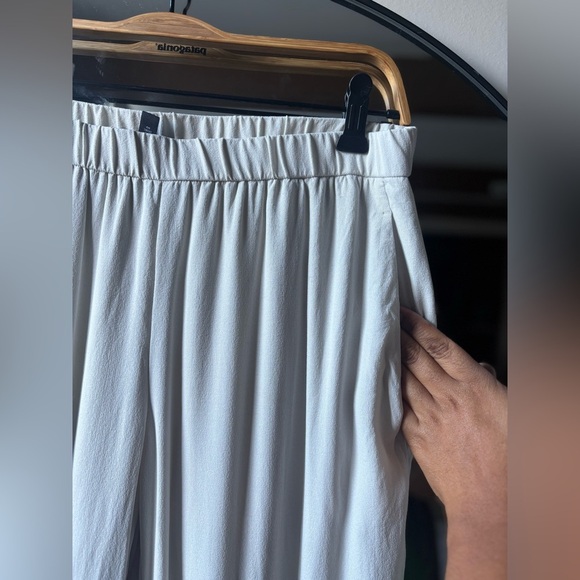 EILEEN FISCHER | silk crepe pants | size small - Picture 7 of 9